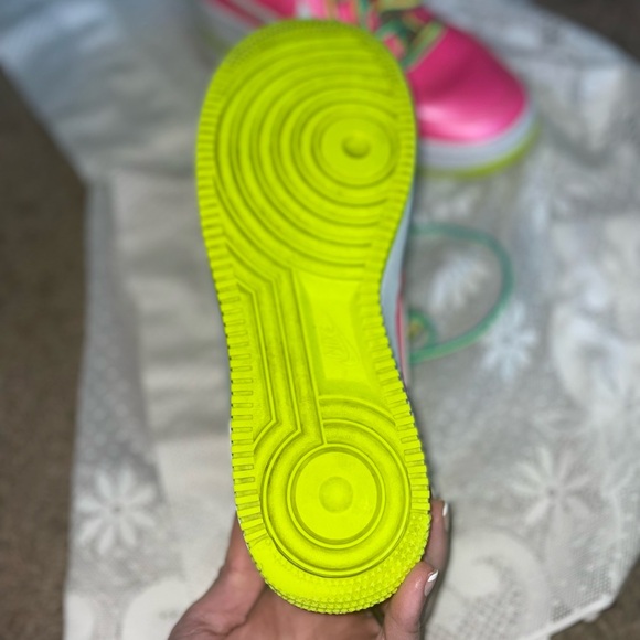 Pink Blast White Volt 
Nike Airforce 1’s size 7y - Picture 5 of 5